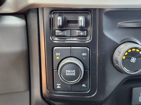 New 2026 Ford F250 XLT w/ FX4 Off-Road Package AWD/4WD image 24