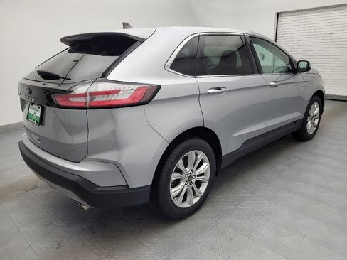 Used 2024 Ford Edge Titanium image 10