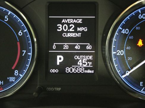 Used 2017 Toyota Corolla LE image 37