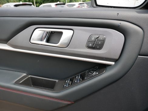 Used 2025 Ford Explorer ST-Line w/ Premium Package AWD/4WD image 27