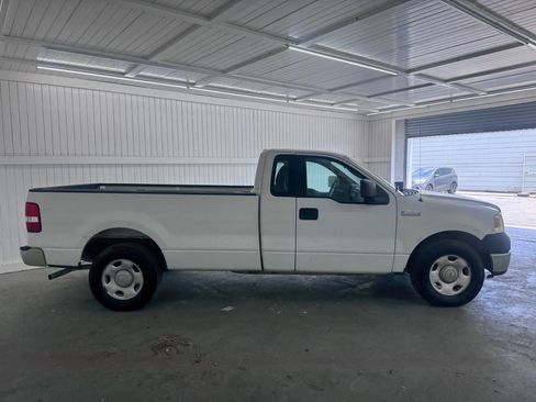 Used 2005 Ford F150 XL RWD image 4