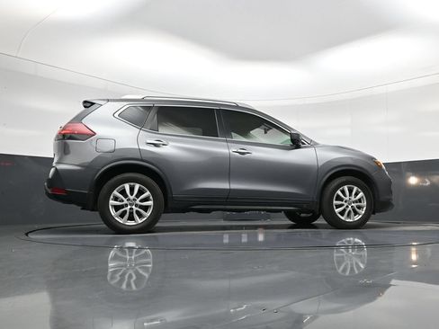 Used 2018 Nissan Rogue SV w/ Premium Package AWD/4WD image 23