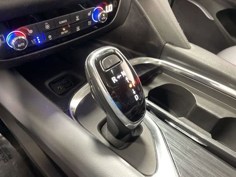 Used 2021 Buick Enclave Premium w/ Sun and Sites Package image 20