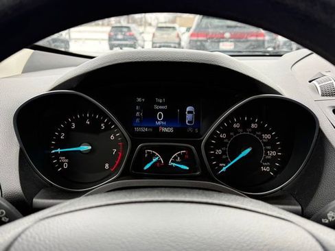 Used 2019 Ford Escape SE image 32