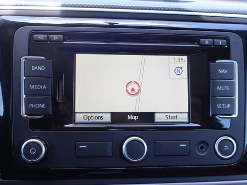 Used 2014 Volkswagen Beetle R-Line FWD image 26