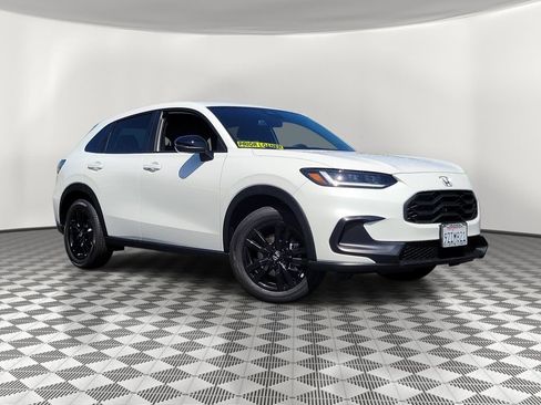 Certified 2027 Honda HR-V Sport image 2