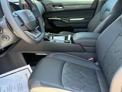New 2026 Nissan Frontier SV AWD/4WD image 15