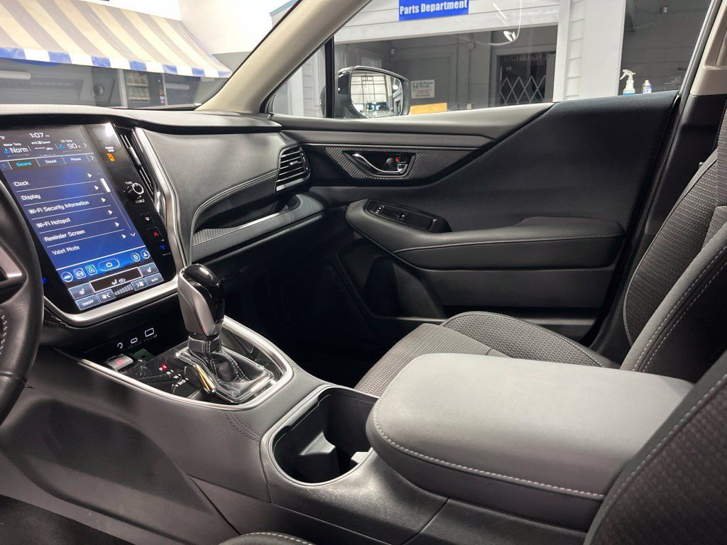 Certified 2025 Subaru Outback Premium AWD/4WD image 16