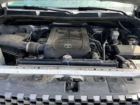 Used 2020 Toyota Tundra SR5 w/ SR5 Upgrade Package AWD/4WD image 10