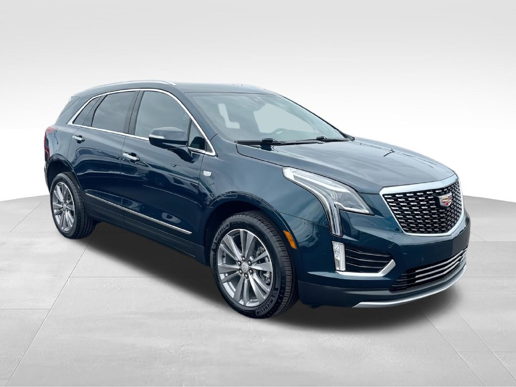 Used 2025 Cadillac XT5 Premium Luxury AWD/4WD image 3