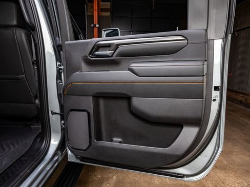 Used 2024 GMC Sierra 2500 AT4 w/ AT4 Premium Plus Package image 39