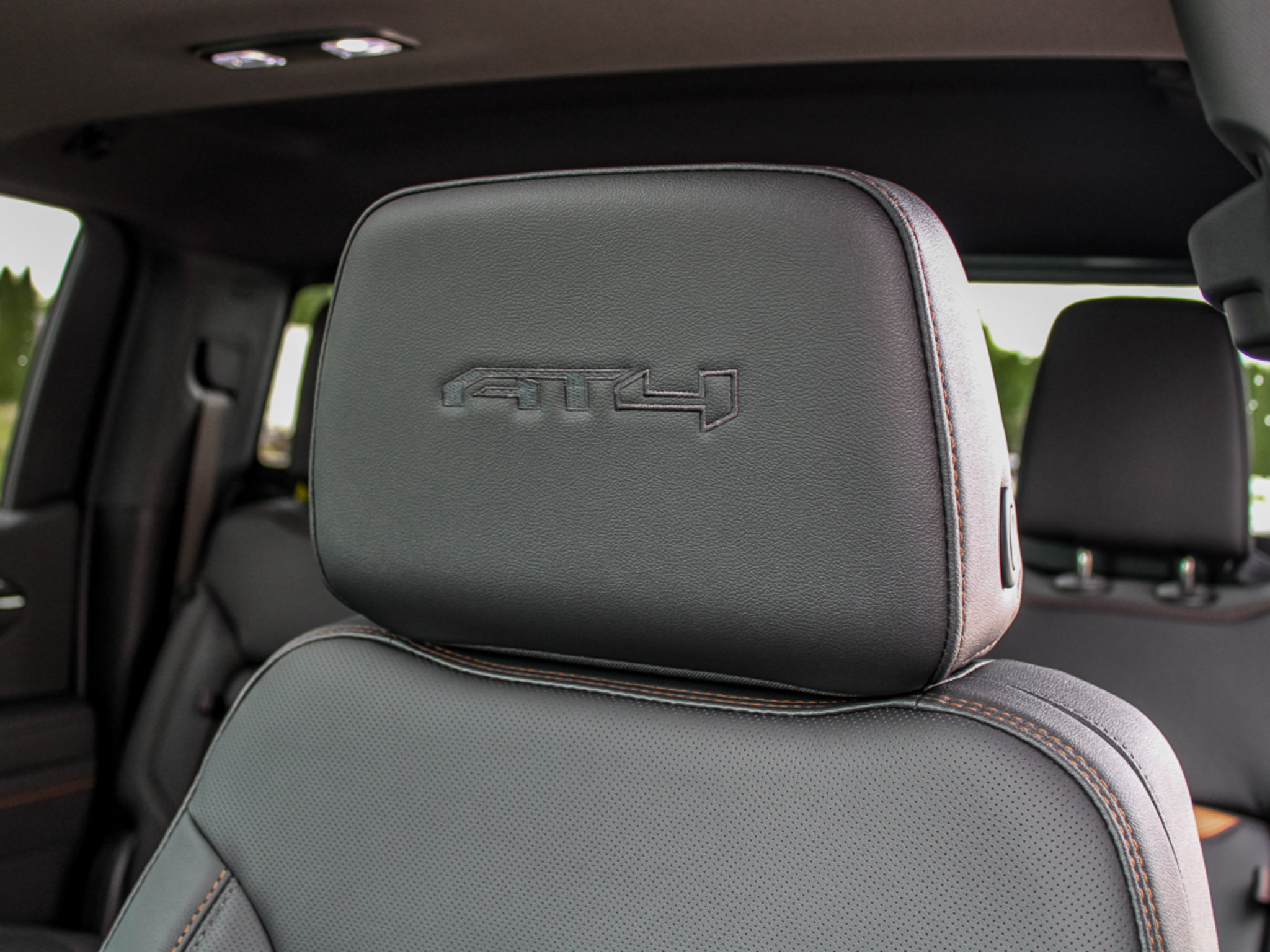 New 2026 GMC Sierra 1500 AT4 w/ Technology Package AWD/4WD image 23