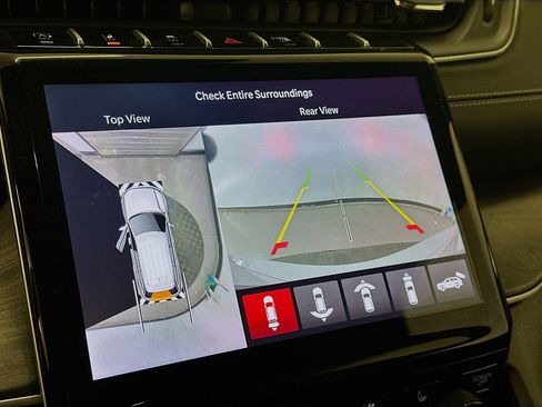 Used 2024 Jeep Grand Cherokee L Limited w/ Luxury Tech Group II image 23