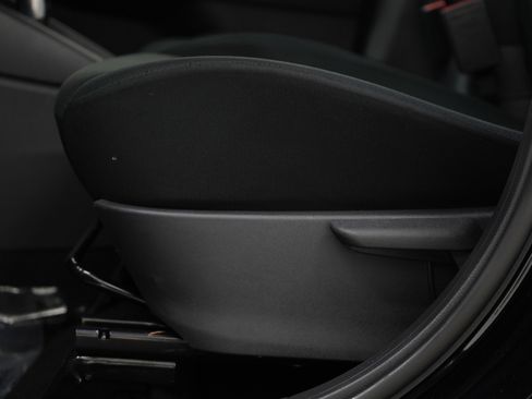 Used 2024 Nissan Kicks S image 20