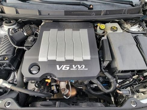 Used 2010 Buick LaCrosse CXL w/ Luxury Package image 11