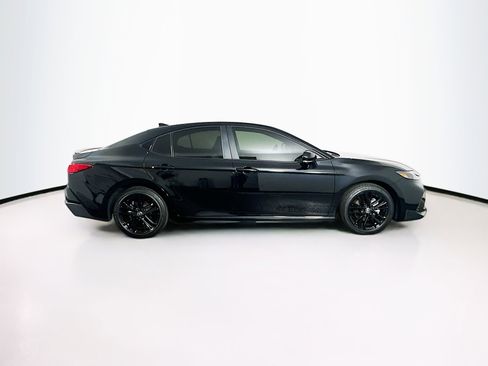 Used 2026 Toyota Camry SE FWD image 10