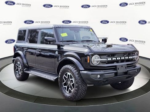 Used 2025 Ford Bronco Outer Banks image 7