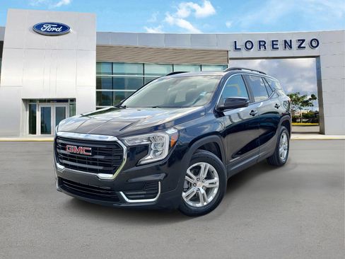 Used 2023 GMC Terrain SLE w/ Driver Convenience Package FWD image 1