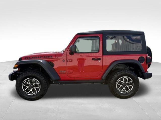 Used 2025 Jeep Wrangler Rubicon w/ Convenience Group AWD/4WD image 13