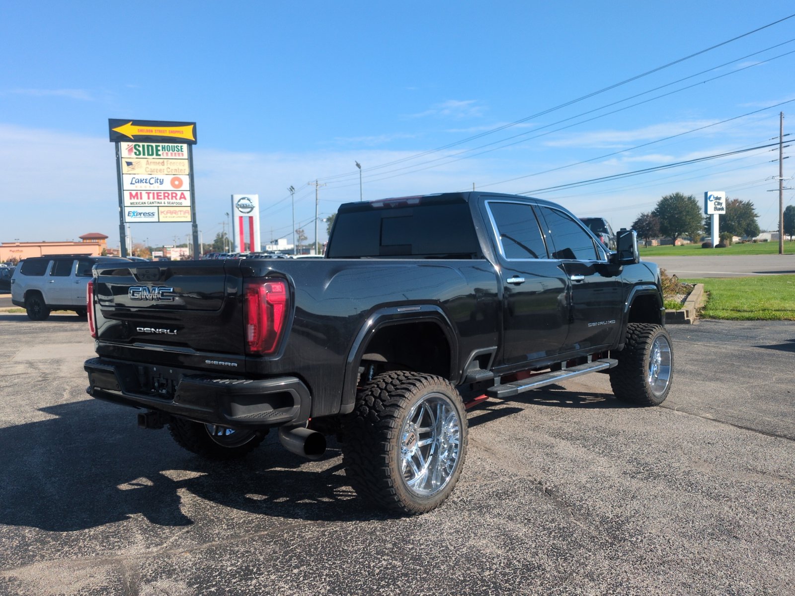 Used 2020 GMC Sierra 2500 Denali w/ Denali Ultimate Package AWD/4WD image 5