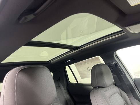 New 2026 Chevrolet Equinox LT FWD image 11