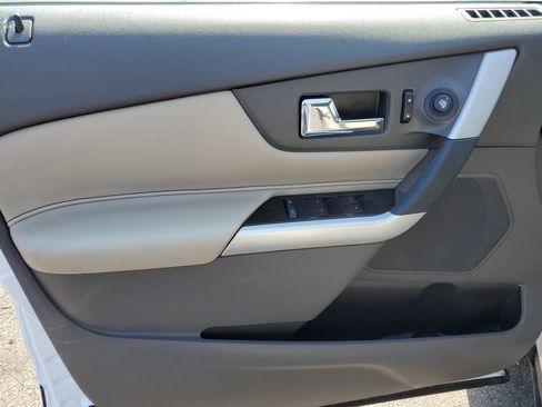 Used 2014 Ford Edge SEL w/ Equipment Group 205A AWD/4WD image 19