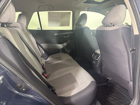 Used 2024 Subaru Outback Premium w/ Popular Package #1A image 5