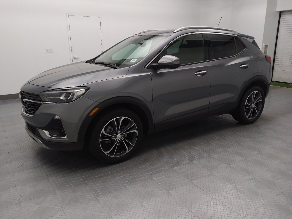 Used 2020 Buick Encore GX Essence w/ Advanced Technology Package FWD image 2