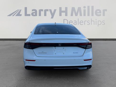 Used 2025 Honda Accord EX-L image 4