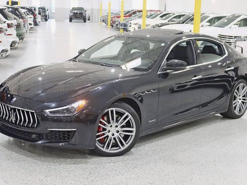 Used 2019 Maserati Ghibli S GranLusso image 7