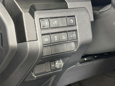 Certified 2025 Toyota 4Runner Limited AWD/4WD image 16