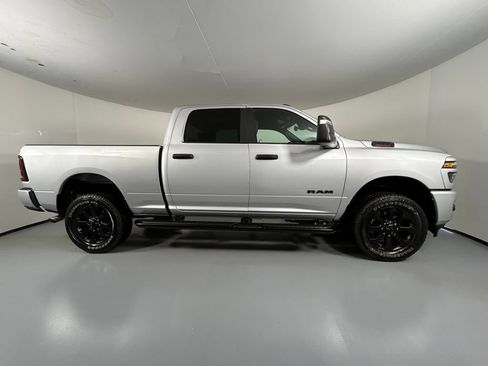 Used 2026 RAM 2500 Big Horn AWD/4WD image 8