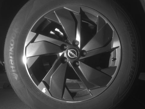 Used 2025 Nissan Rogue SV image 15