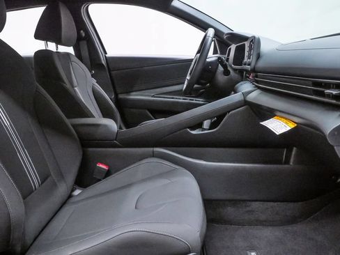 Certified 2026 Hyundai Elantra Sport FWD image 13