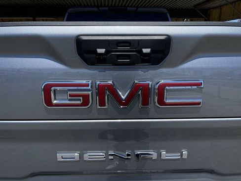 New 2026 GMC Sierra 3500 Denali w/ Denali Reserve Package AWD/4WD image 40