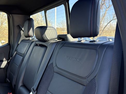 Used 2025 Ford F150 Raptor AWD/4WD image 31