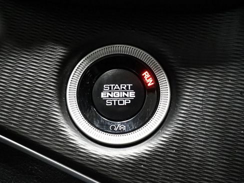 Used 2024 Jeep Grand Cherokee Laredo X w/ Luxury Tech Group I image 37