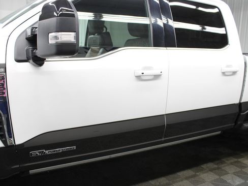 Used 2025 Ford F250 King Ranch AWD/4WD image 56