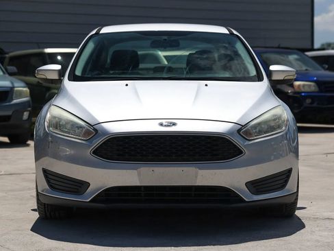 Used 2016 Ford Focus SE FWD image 10