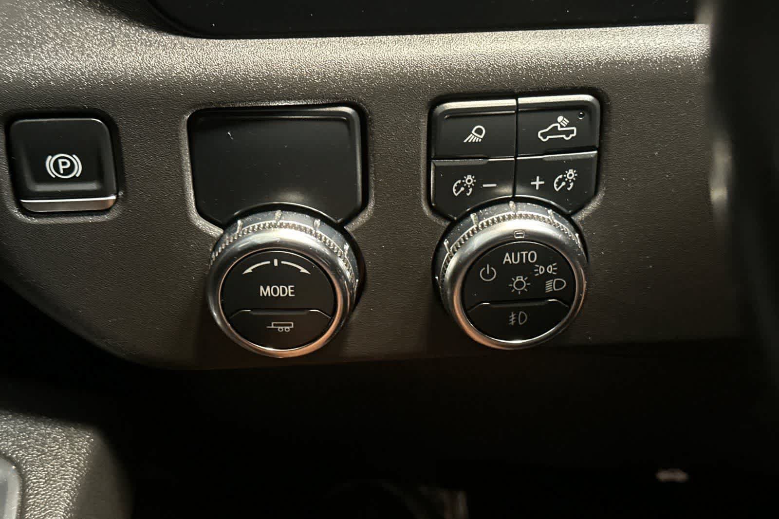 Used 2025 GMC Sierra 1500 SLT RWD image 33