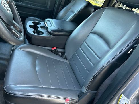 Used 2023 RAM 1500 Tradesman w/ Chrome Appearance Group AWD/4WD image 7