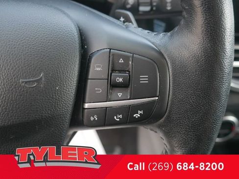 Used 2020 Ford Escape Titanium image 32