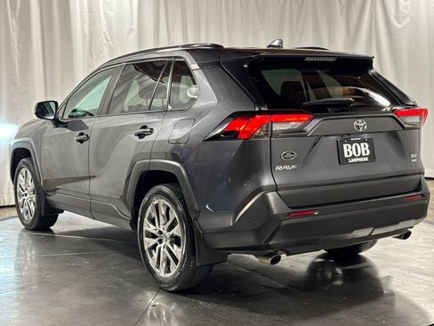 Used 2020 Toyota RAV4 XLE Premium AWD/4WD image 8