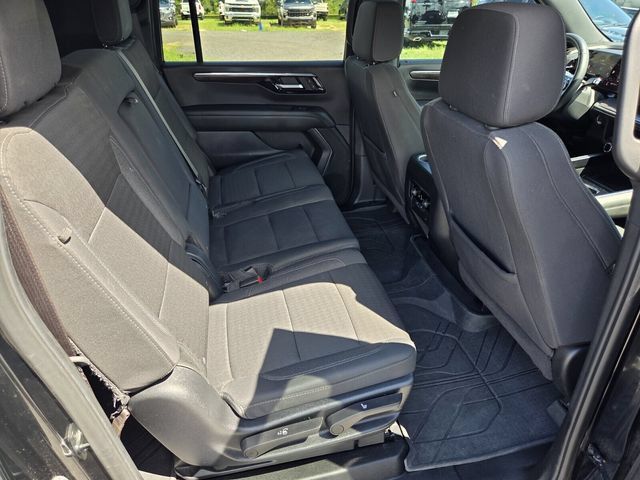 Certified 2025 Chevrolet Suburban LS AWD/4WD image 16