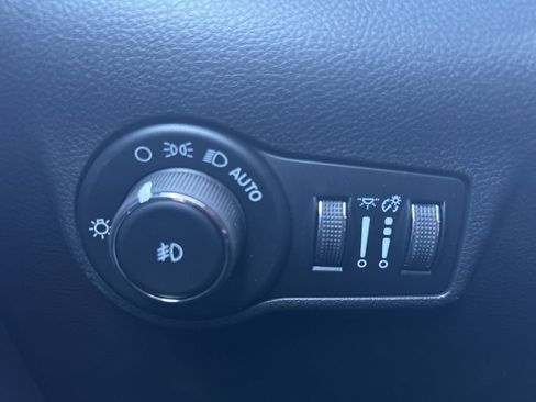 New 2026 Jeep Compass Latitude AWD/4WD image 21