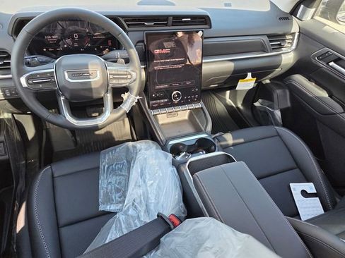 New 2026 GMC Terrain Denali w/ LPO, Floor Liner Package image 10