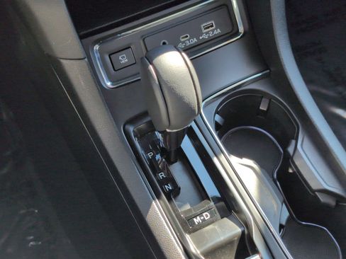 Used 2025 Subaru Ascent Bronze Edition image 24