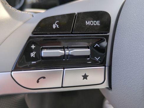 New 2025 Hyundai Elantra SEL w/ Cargo Package image 23