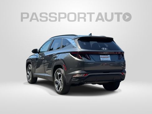 Used 2022 Hyundai Tucson SEL w/ Convenience + Premium Package AWD/4WD image 4