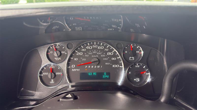 Used 2015 Chevrolet Express 2500 Extended RWD image 36